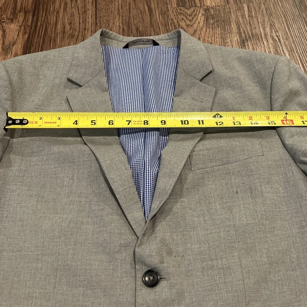 BANANA REPUBLIC Tailored Fit suit Blazer Size 42S Pants 32x30 gray  wool READ